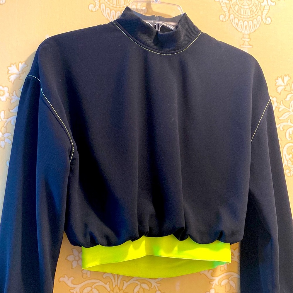 Black long sleeve with neon trim